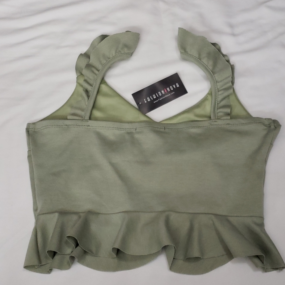 Fashion Nova Crop Top - Picture 3 of 3